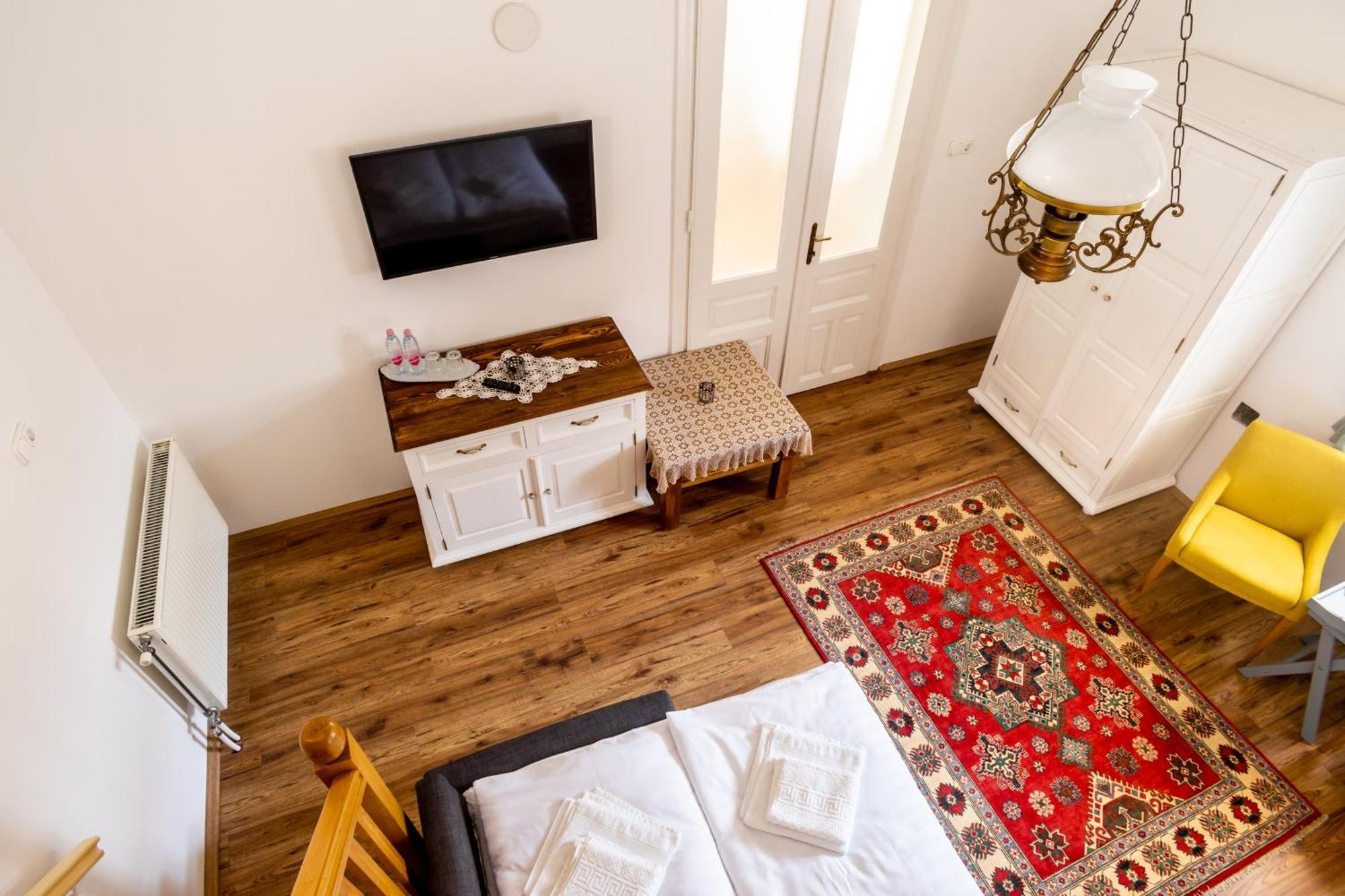 Vaj Bisztro Es Vendeghaz Apartment Palkonya ภายนอก รูปภาพ