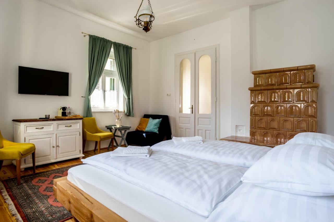Vaj Bisztro Es Vendeghaz Apartment Palkonya ภายนอก รูปภาพ
