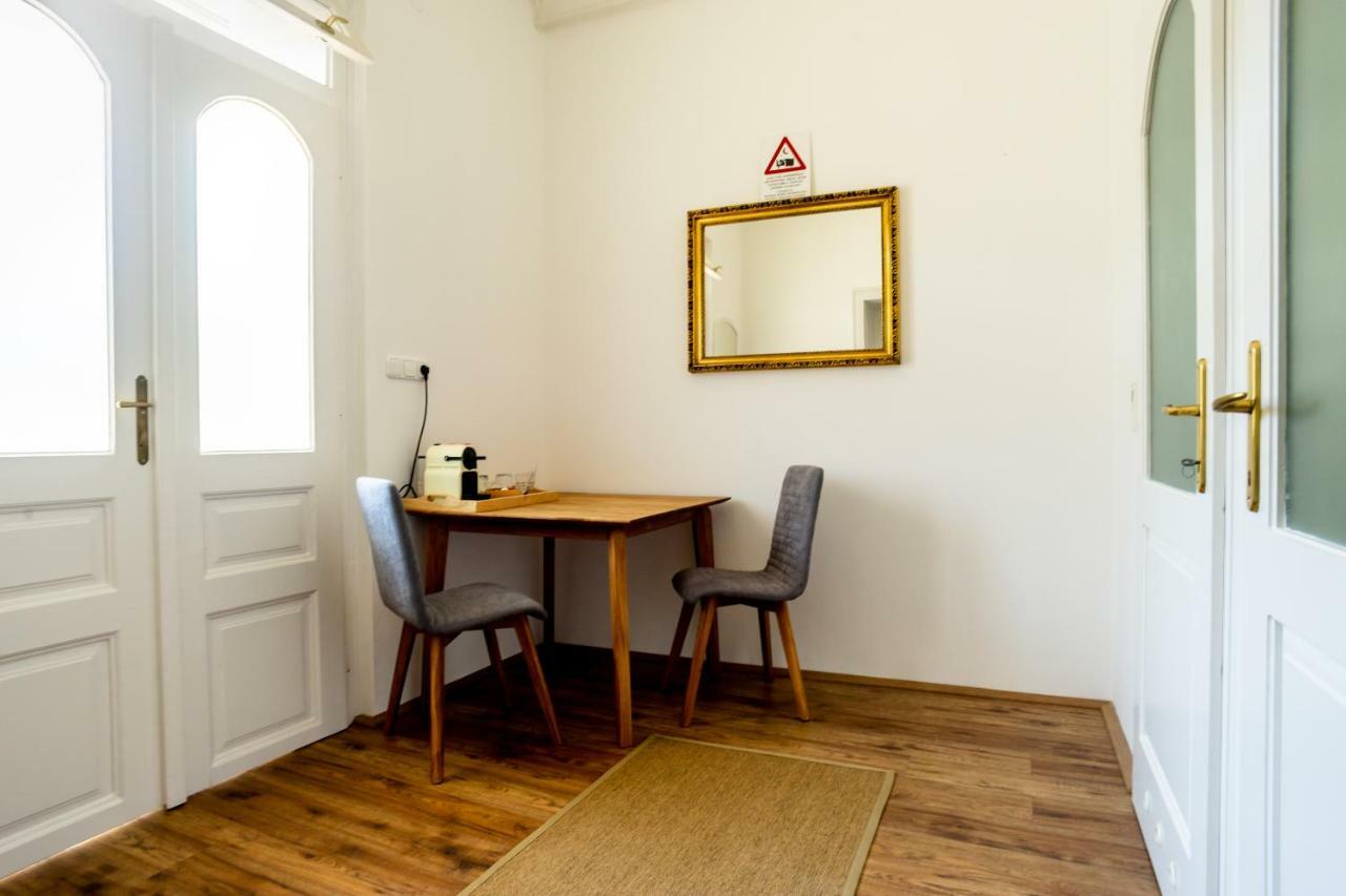 Vaj Bisztro Es Vendeghaz Apartment Palkonya ภายนอก รูปภาพ